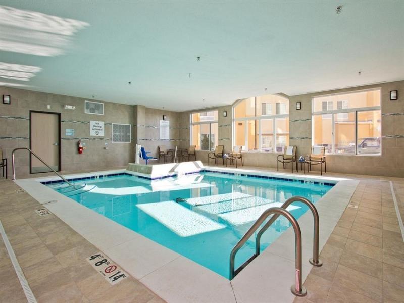 Holiday Inn Express And Suites Denver East Peoria Street By Ihg מראה חיצוני תמונה