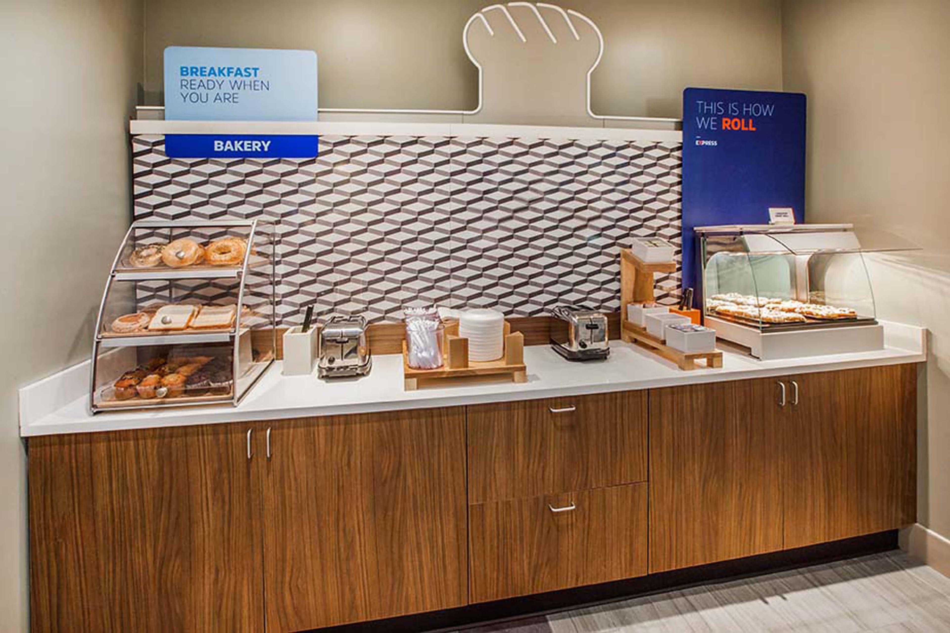 Holiday Inn Express And Suites Denver East Peoria Street By Ihg מראה חיצוני תמונה