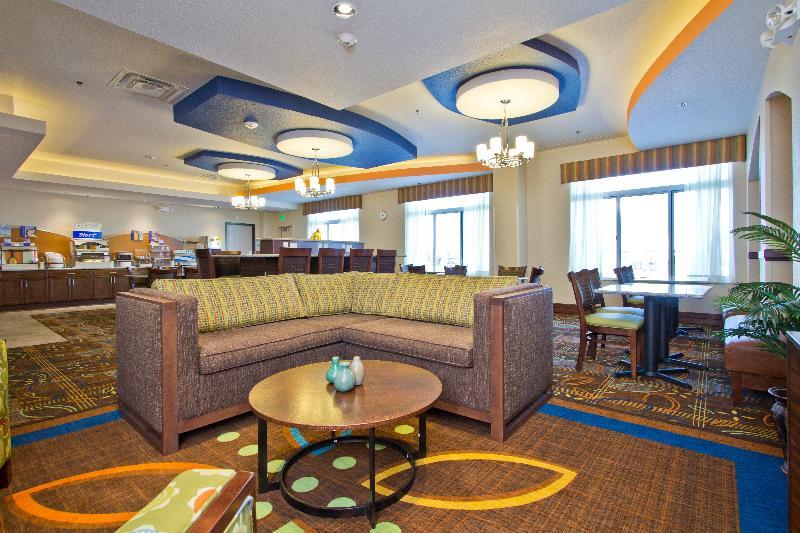 Holiday Inn Express And Suites Denver East Peoria Street By Ihg מראה חיצוני תמונה