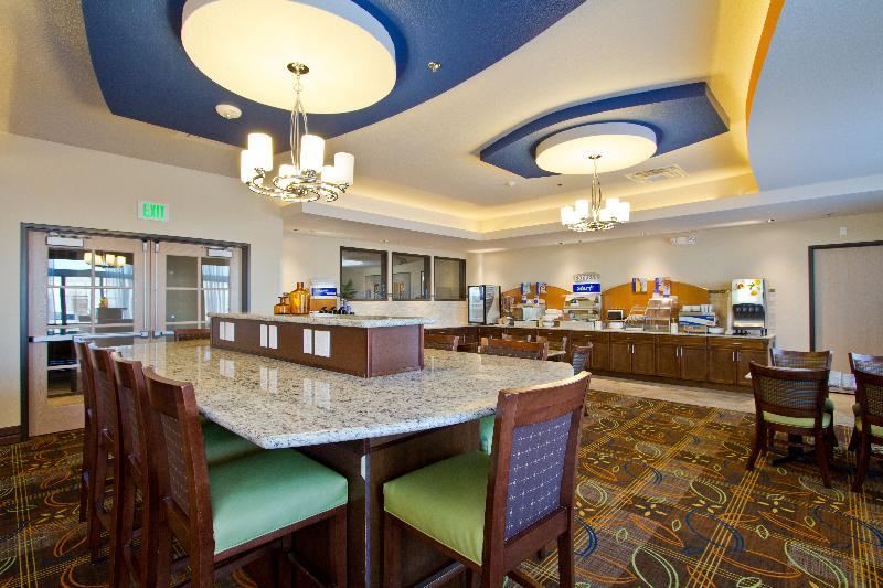 Holiday Inn Express And Suites Denver East Peoria Street By Ihg מראה חיצוני תמונה